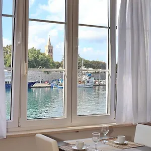 accommodation-iva.hotelinzadar.com/