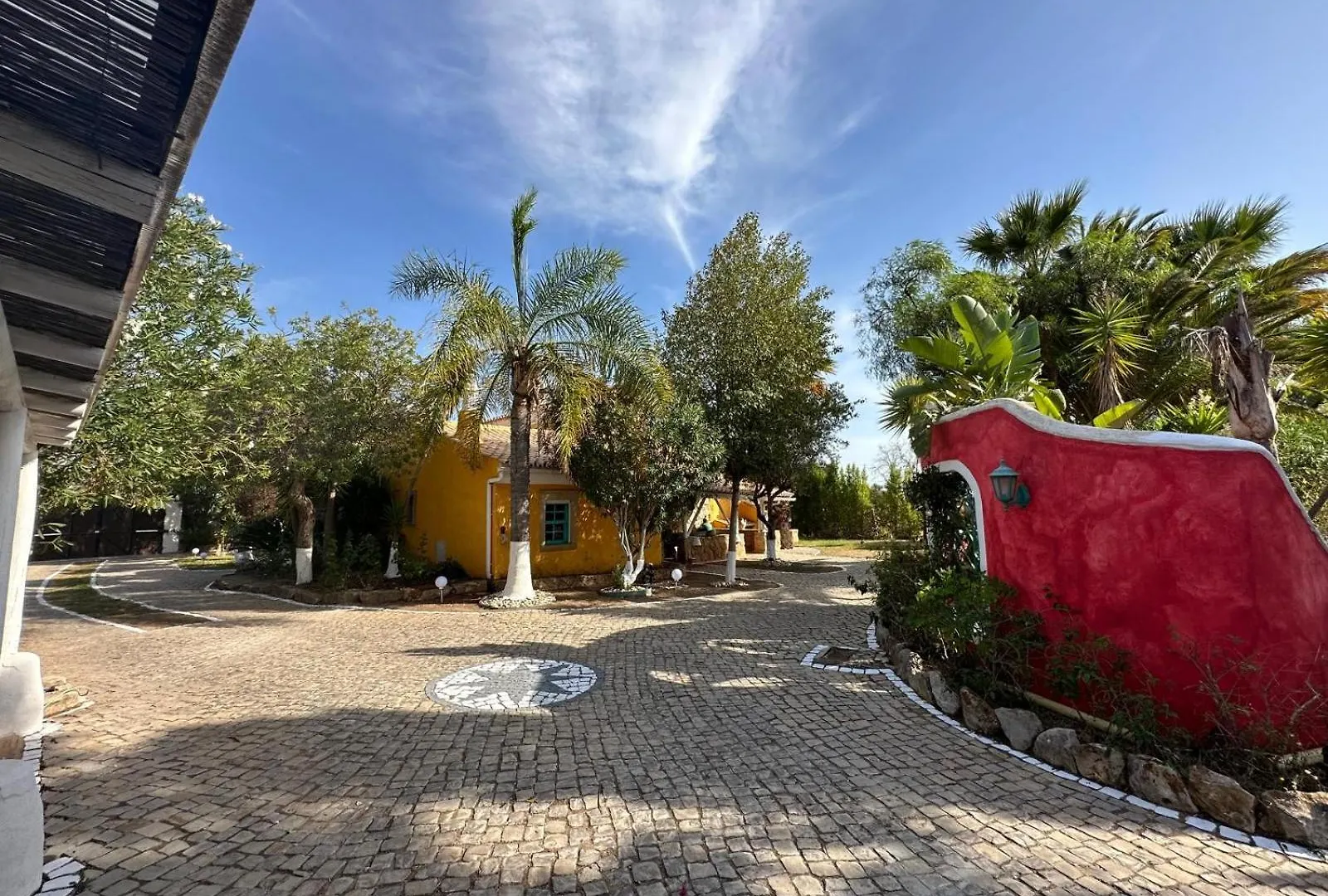 Nuriah Boutique House Hotel Boliqueime 0*,  Portugal